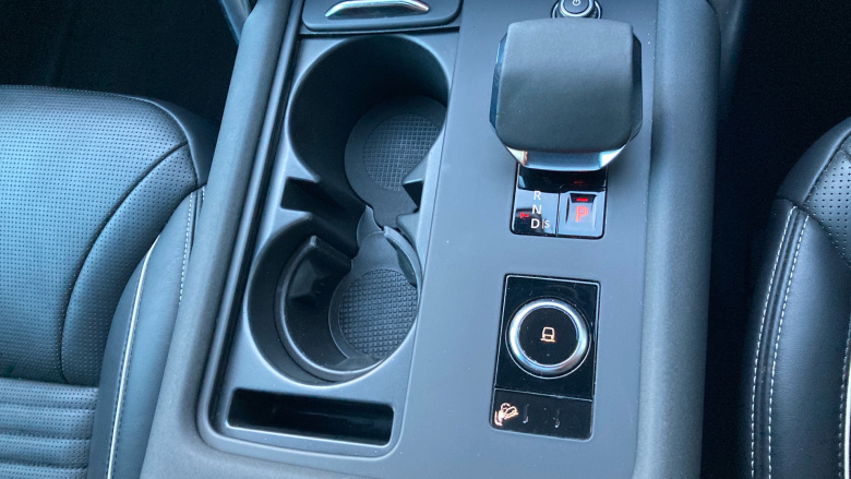 Land Rover Discovery 3.0 D300 R-Dynamic HSE 5dr Auto Diesel Station Wagon